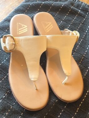 AEROSOLES Tan Leather Thong Sandals with Gold Buckle Accent